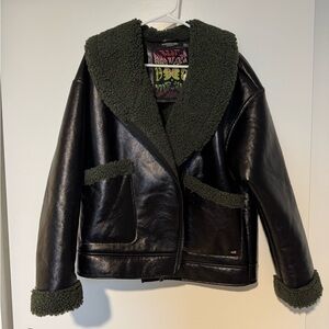 Scotch & Soda Black size M black leather jacket with green Sherpa lining